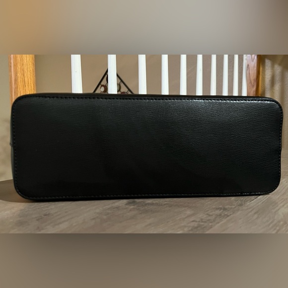 ❌SOLD❌NWT Karl Lagerfeld Black Tote Bag - Picture 5 of 7